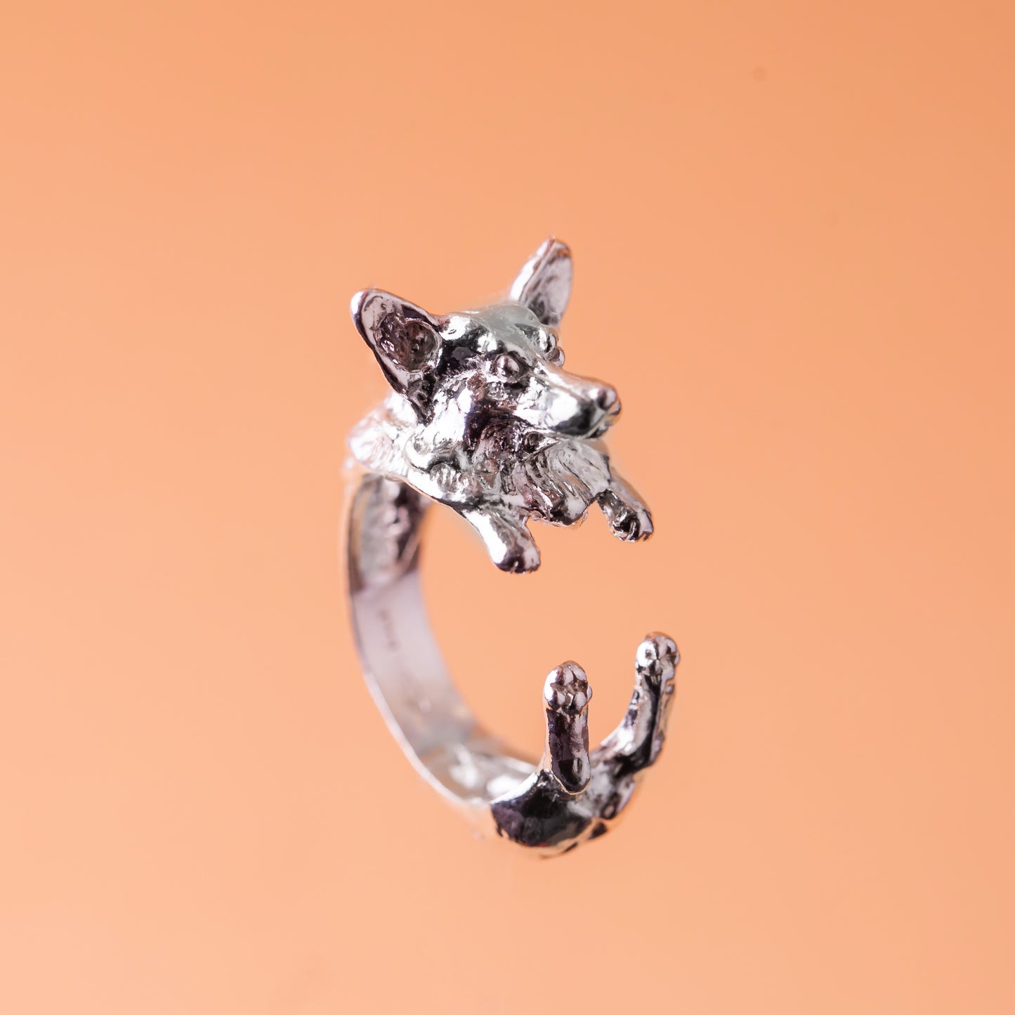 CORGIE ANELLO dog ring- argento scolpito - - dog lover - - amante dei cani - smaltato - My Silver pet ring dog hug : CORGI
