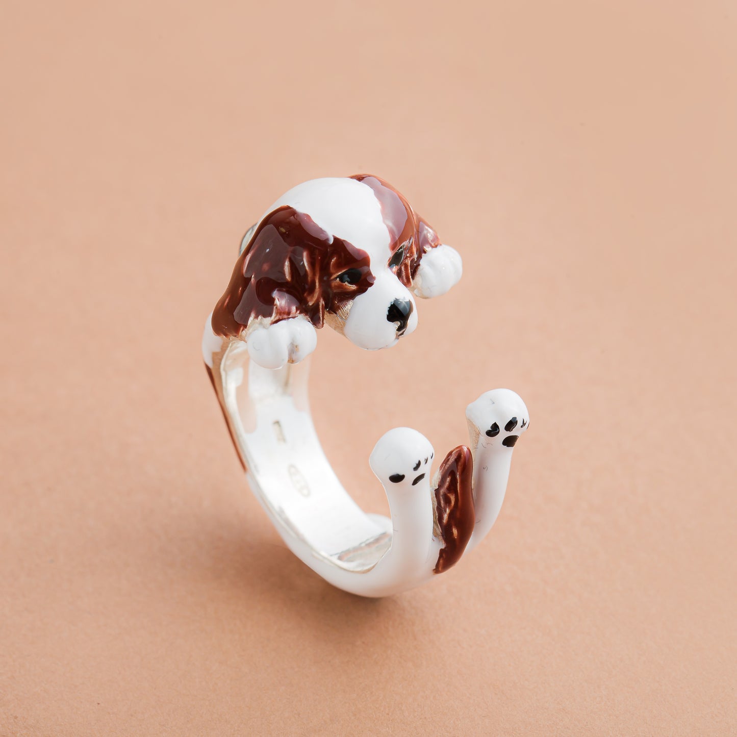 cavalier king ring custom possibility of engraving dog name and customizable enamel MADE IN ITALY dog hug regali di San Valentino per lei