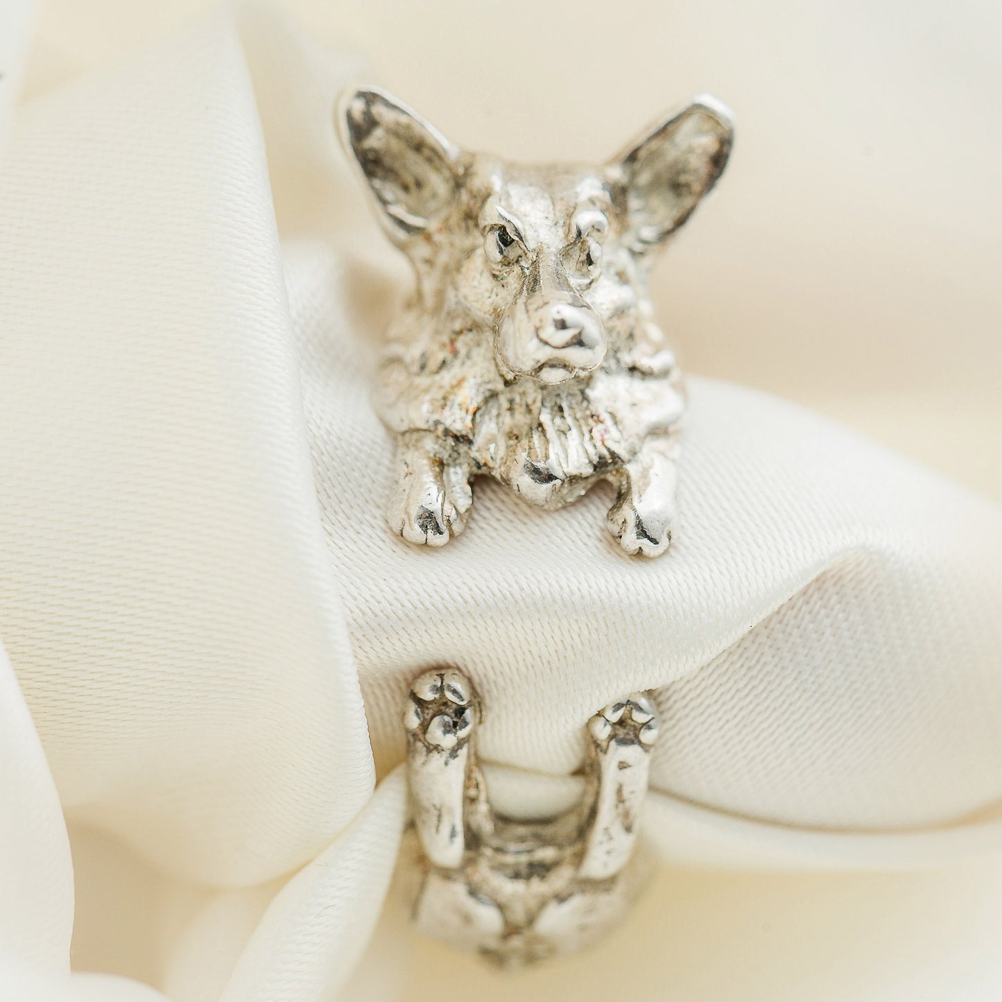 CORGIE ANELLO dog ring- argento scolpito - - dog lover - - amante dei cani - smaltato - My Silver pet ring dog hug : CORGI
